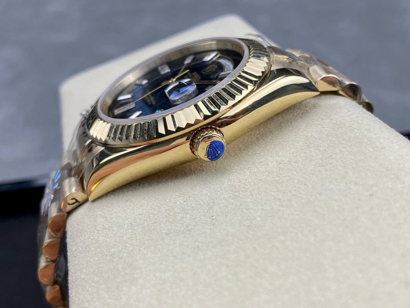 Yellow Gold With Black Onyx Dial Watch