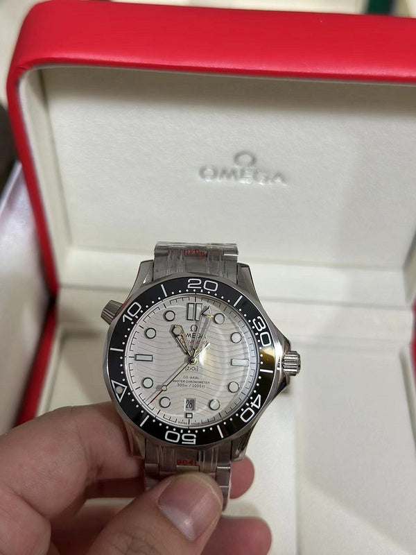Diver 300M White Dial Men's Watch