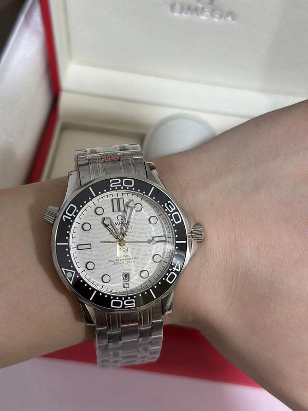 Diver 300M White Dial Men's Watch