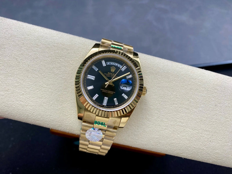 Bright Black Dial 40.0 mm Watch