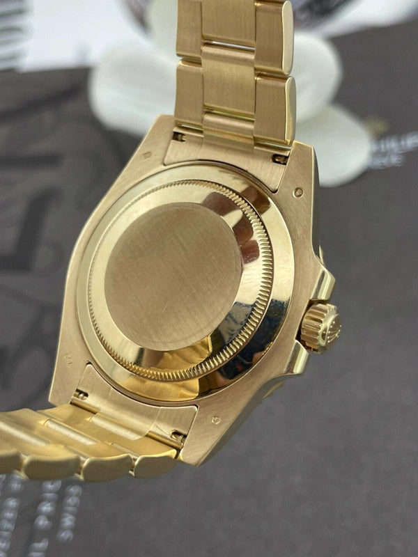 Submariner Date Oyster, 41 mm, Yellow Gold With Black Dial Watch