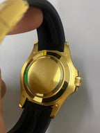 Yacht-Master 42 in 18 ct yellow gold featuring a black Cerachrom bezel and an Oysterflex bracelet Watch