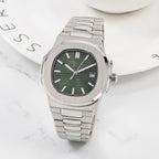 Stainless Steel Construction & Distinctive Dial Watch