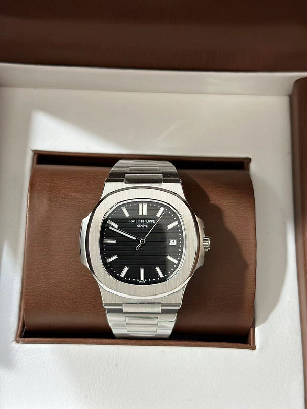 Iconic Luxury in Timeles Black Dial Watch