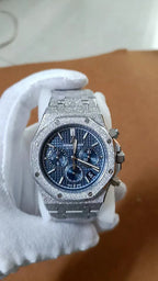 Royal Oak 37mm in White Gold Frosted on White Gold Frosted Bracelet with Black Grande Tapisserie Dial