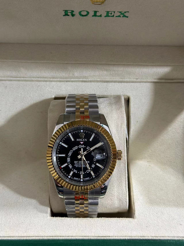 Oystersteel and yellow gold Rolesor with White Dial Watch