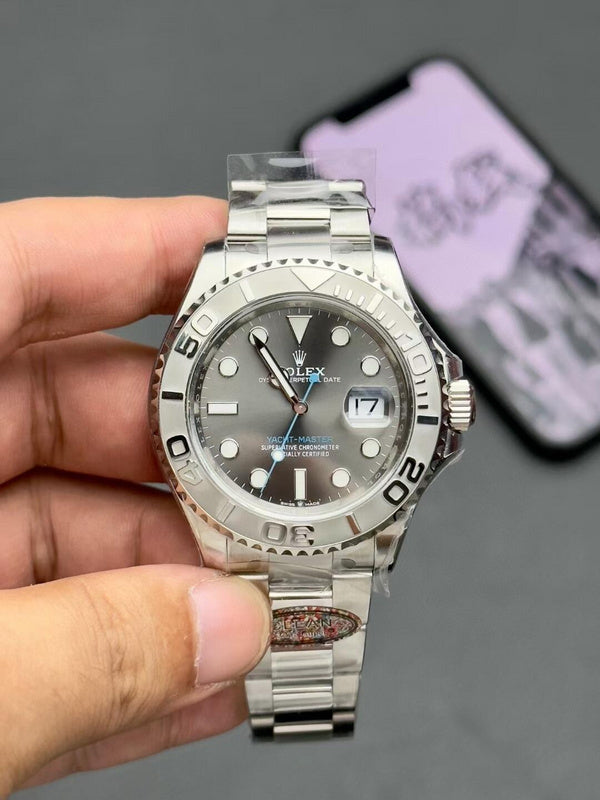 Yacht-Master 40 in Oystersteel & Platinum