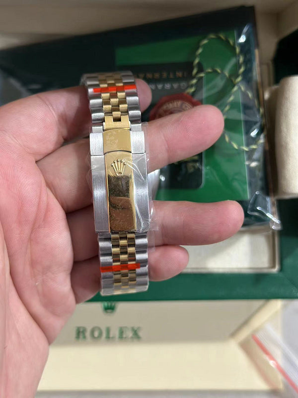 Oystersteel and yellow gold Rolesor with White Dial Watch