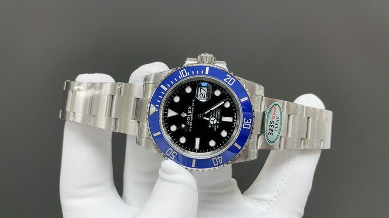 Submariner Date  Oyster, 41 mm, White Gold
