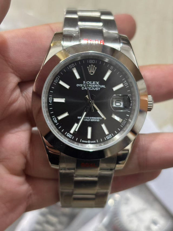 34 Black Dial Smooth Bezel Stainless Steel Oyster Bracelet Watch