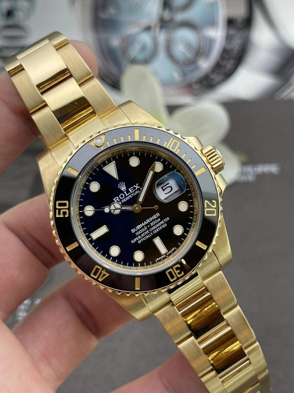 Submariner Date Oyster, 41 mm, Yellow Gold With Black Dial Watch