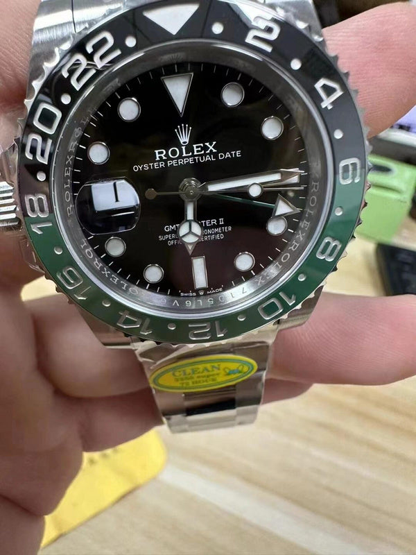 GMT-Master II 40 mm with a Black & Green Cerachrom