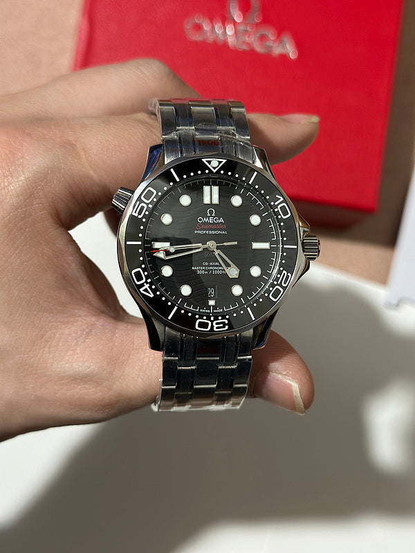 Diver 300M Co-Axial Master Chronometer 42mm Watch
