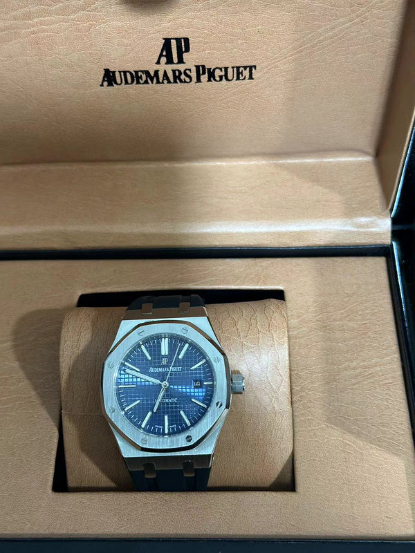 Blue Dial with Tapisserie Pattern Watch