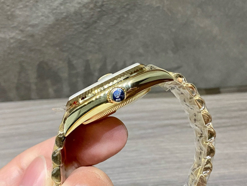 Day-Date Green Ombré Diamond Dial Yellow Gold 36mm