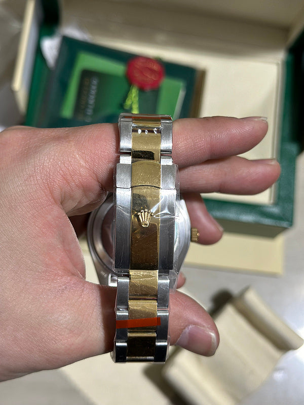 Sky-Dweller 42mm Champagne Dial Watch