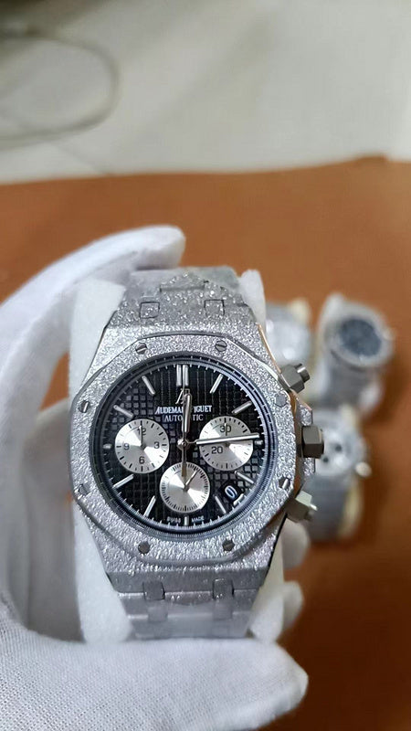 Royal Oak 37mm in White Gold Frosted on White Gold Frosted Bracelet with Black Grande Tapisserie Dial