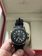 Diver 300M 43.5 mm, Black Ceramic on Rubber Strap Watch
