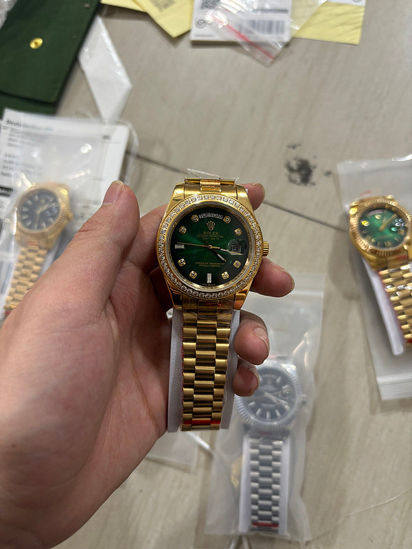 Oyster yellow gold & Green Diamond Dial Set Watch