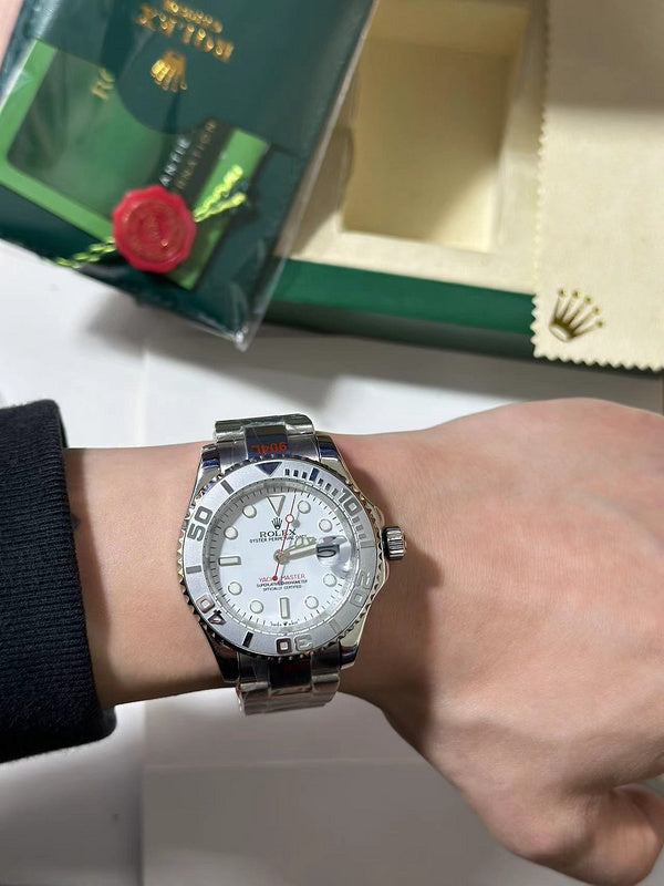 Yacht-Master 40 Stainless Steel Case With Platinum Dial Watch