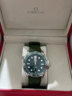 Diver 300M Stainless Steel Watch With Green Ceramic Rubber Strap Dial Watch