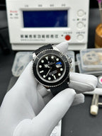 Yacht-Master 42 in 18 ct White Gold with a Black Dial Watch