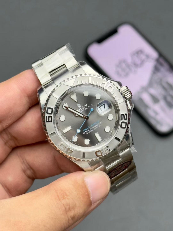 Yacht-Master 40 in Oystersteel & Platinum