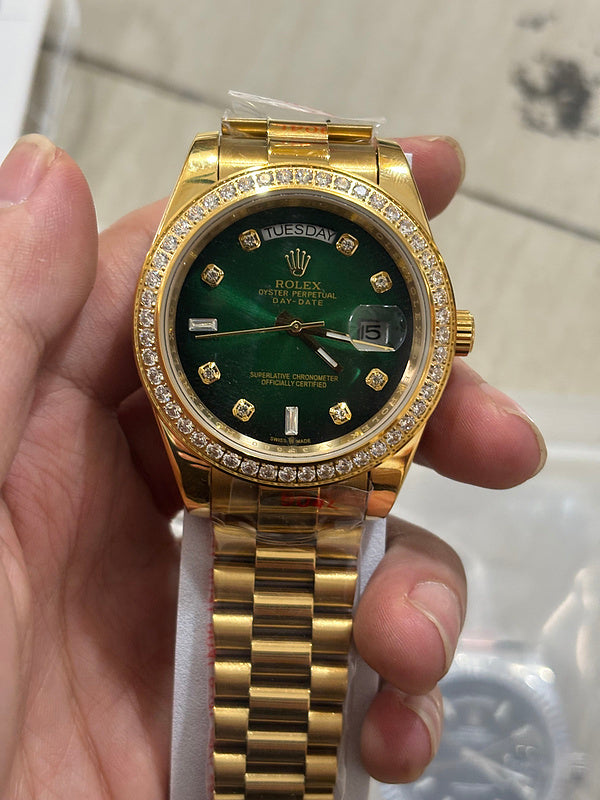 Oyster yellow gold & Green Diamond Dial Set Watch